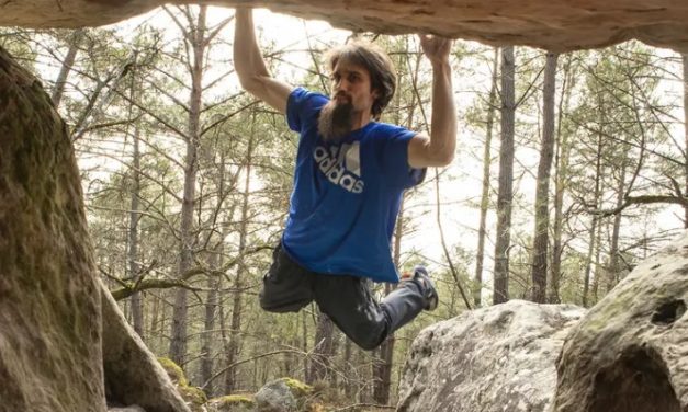 Niccolò Ceria klettert "La Révolutionnaire" (8C+)