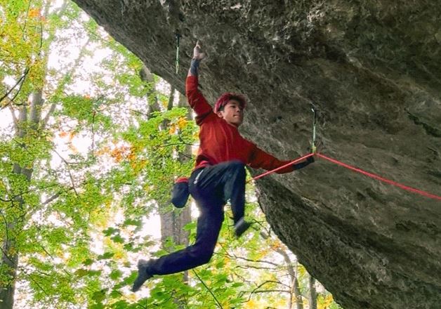 Satone Yoshida holt sich die 35. Begehung der „Action Directe“ [9a]