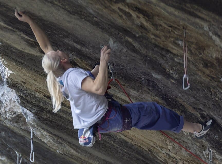 Janja Garnbret flasht  „Pure Dreaming“ (8c+/9a) und schreibt Klettergeschichte