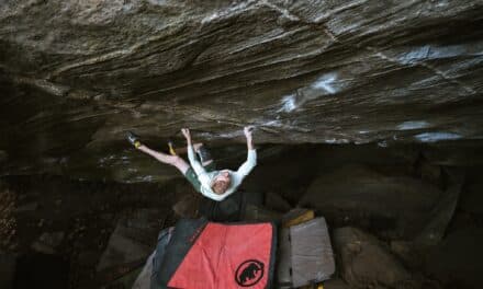 Jakob Schubert holt sich die erste Wiederholung von „Mount Doom“ (9A)