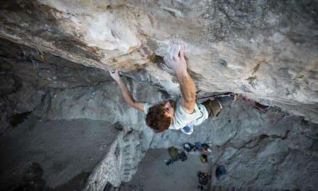 Filip Schenk klettert  „Erebor“ (9b) und „Beginning“ (9a+)