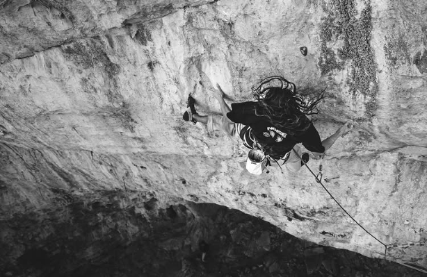 Sean Bailey meldet die Erstbegehung von „Duality of Man“ (5.15d/9c)