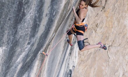 Eva M. Hammelmüller klettert „Bombardino“ (9a+)
